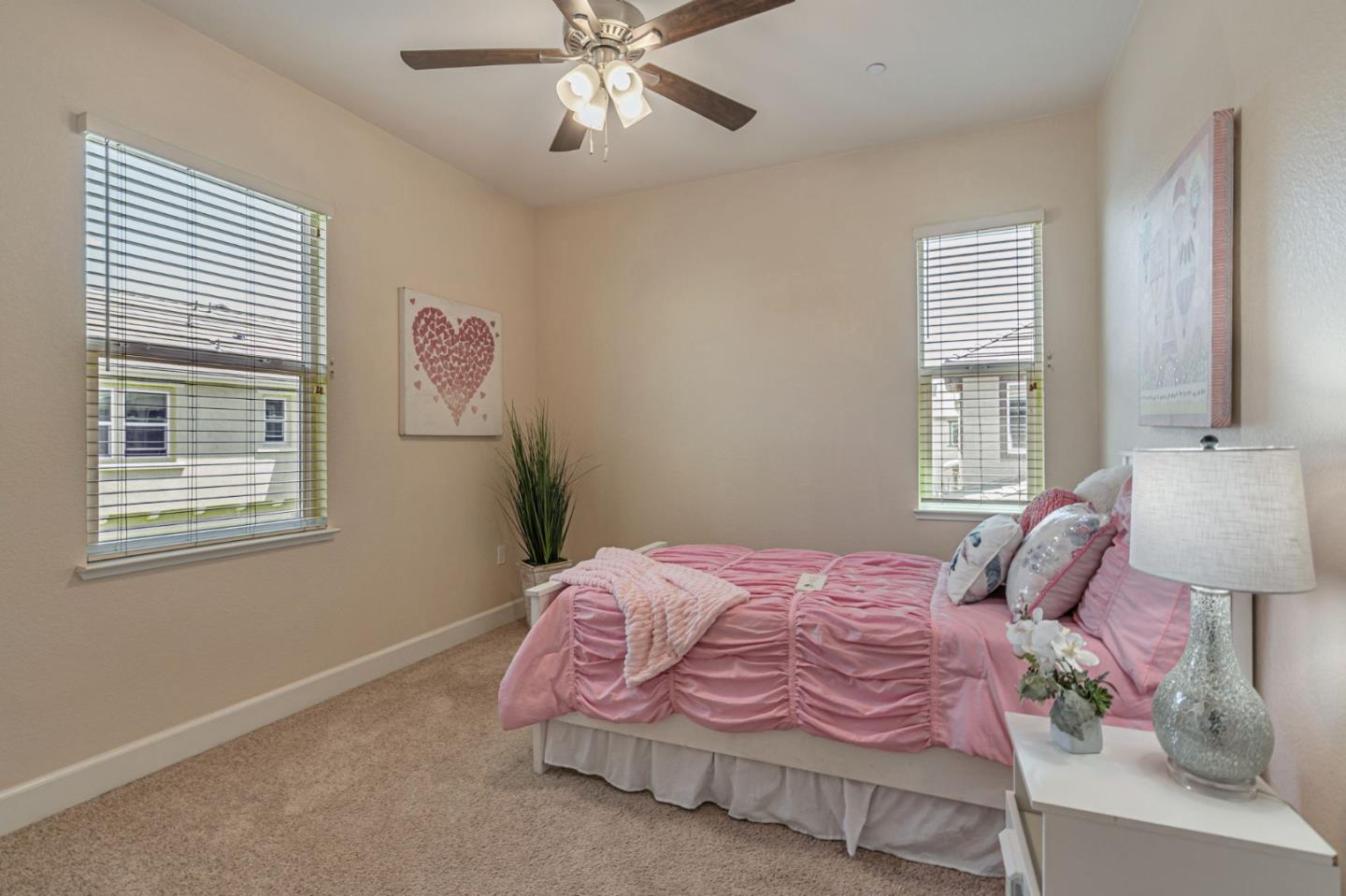 Detail Gallery Image 17 of 61 For 6083 Golden Vista Dr, San Jose,  CA 95123 - 3 Beds | 2/1 Baths