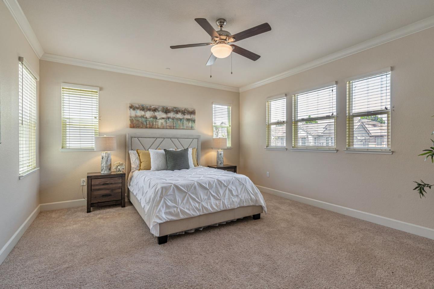 Detail Gallery Image 23 of 61 For 6083 Golden Vista Dr, San Jose,  CA 95123 - 3 Beds | 2/1 Baths