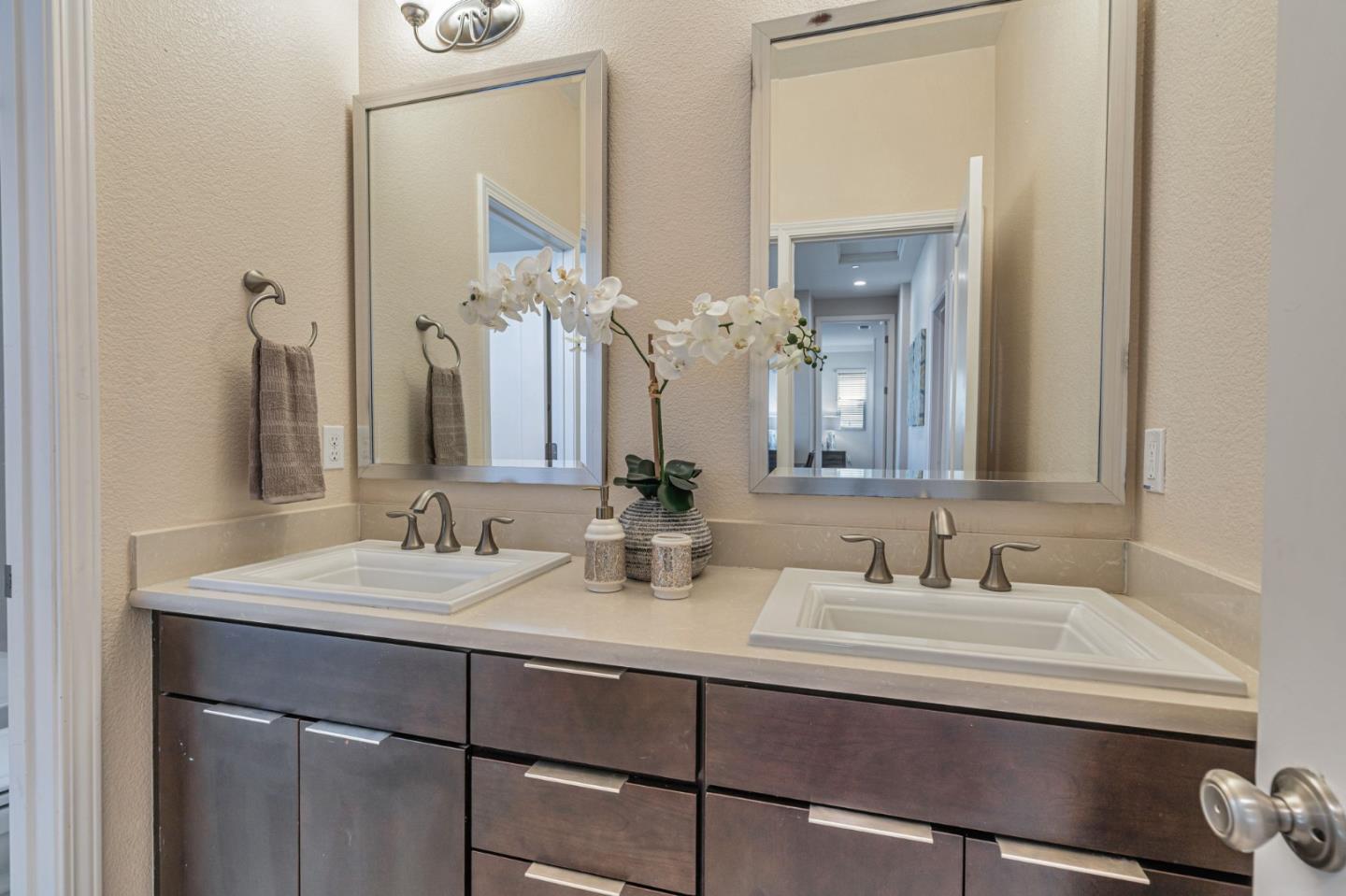 Detail Gallery Image 30 of 61 For 6083 Golden Vista Dr, San Jose,  CA 95123 - 3 Beds | 2/1 Baths