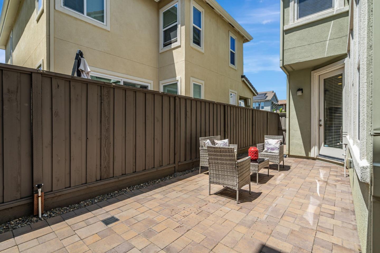 Detail Gallery Image 38 of 61 For 6083 Golden Vista Dr, San Jose,  CA 95123 - 3 Beds | 2/1 Baths