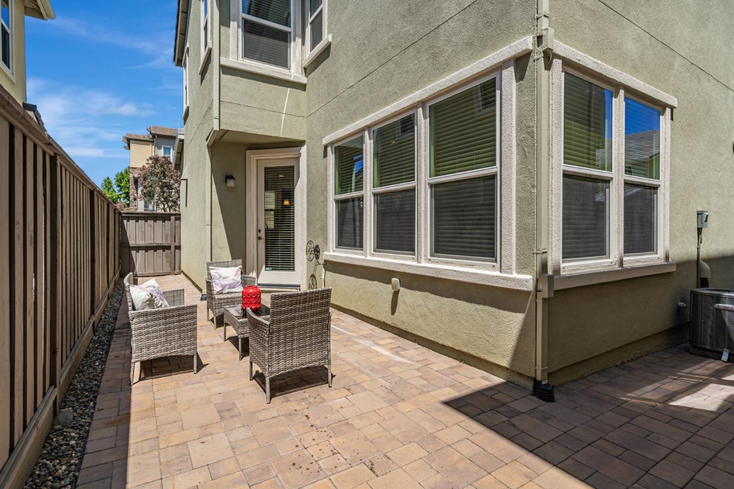 Detail Gallery Image 39 of 61 For 6083 Golden Vista Dr, San Jose,  CA 95123 - 3 Beds | 2/1 Baths