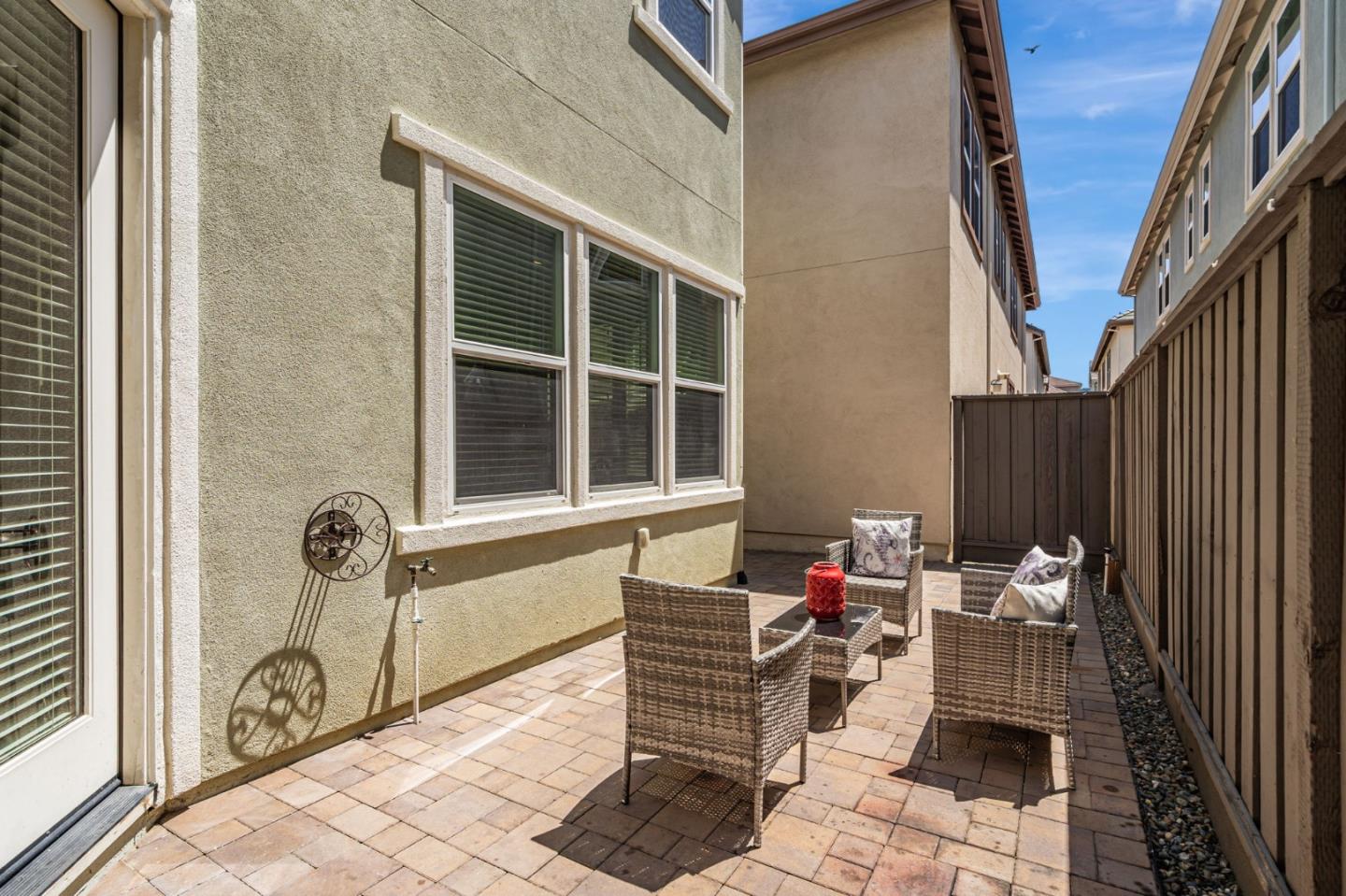 Detail Gallery Image 40 of 61 For 6083 Golden Vista Dr, San Jose,  CA 95123 - 3 Beds | 2/1 Baths