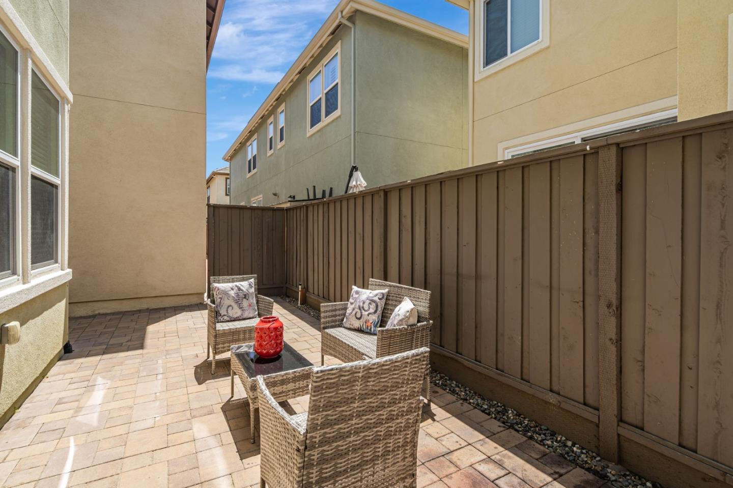 Detail Gallery Image 41 of 61 For 6083 Golden Vista Dr, San Jose,  CA 95123 - 3 Beds | 2/1 Baths
