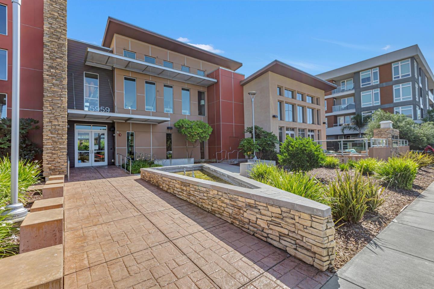 Detail Gallery Image 45 of 61 For 6083 Golden Vista Dr, San Jose,  CA 95123 - 3 Beds | 2/1 Baths