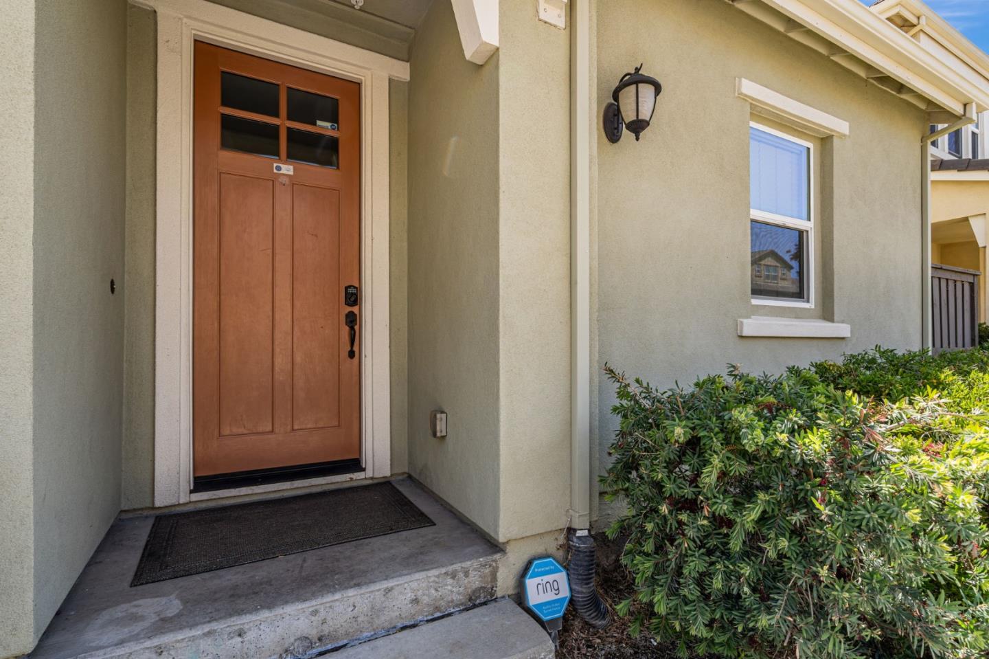 Detail Gallery Image 5 of 61 For 6083 Golden Vista Dr, San Jose,  CA 95123 - 3 Beds | 2/1 Baths