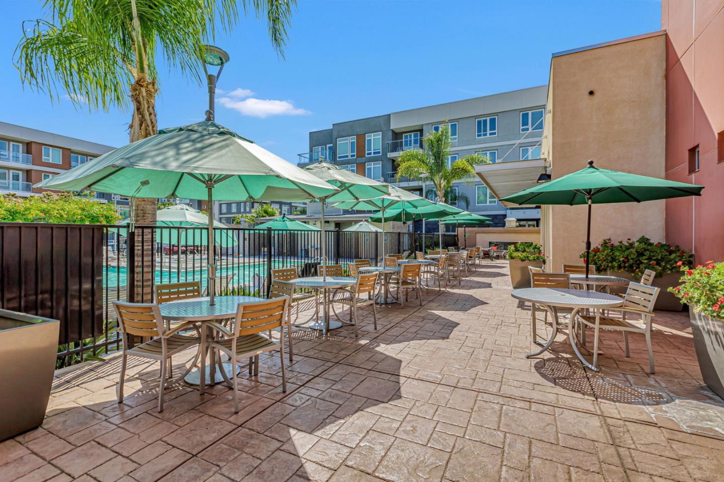 Detail Gallery Image 54 of 61 For 6083 Golden Vista Dr, San Jose,  CA 95123 - 3 Beds | 2/1 Baths