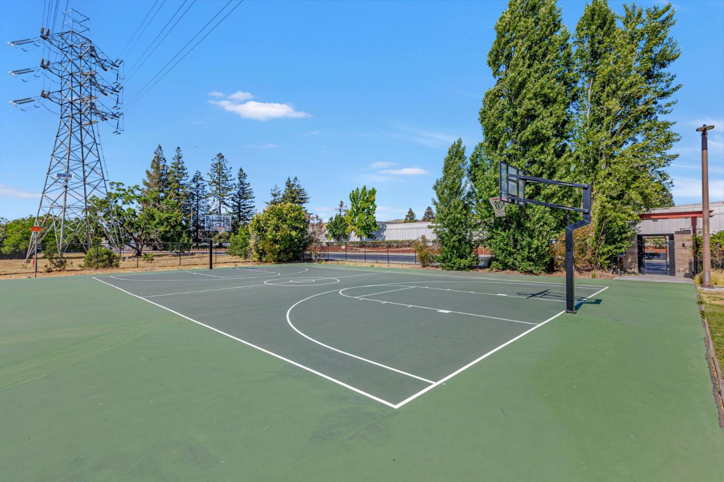 Detail Gallery Image 56 of 61 For 6083 Golden Vista Dr, San Jose,  CA 95123 - 3 Beds | 2/1 Baths