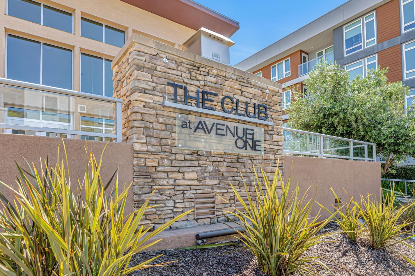Detail Gallery Image 60 of 61 For 6083 Golden Vista Dr, San Jose,  CA 95123 - 3 Beds | 2/1 Baths