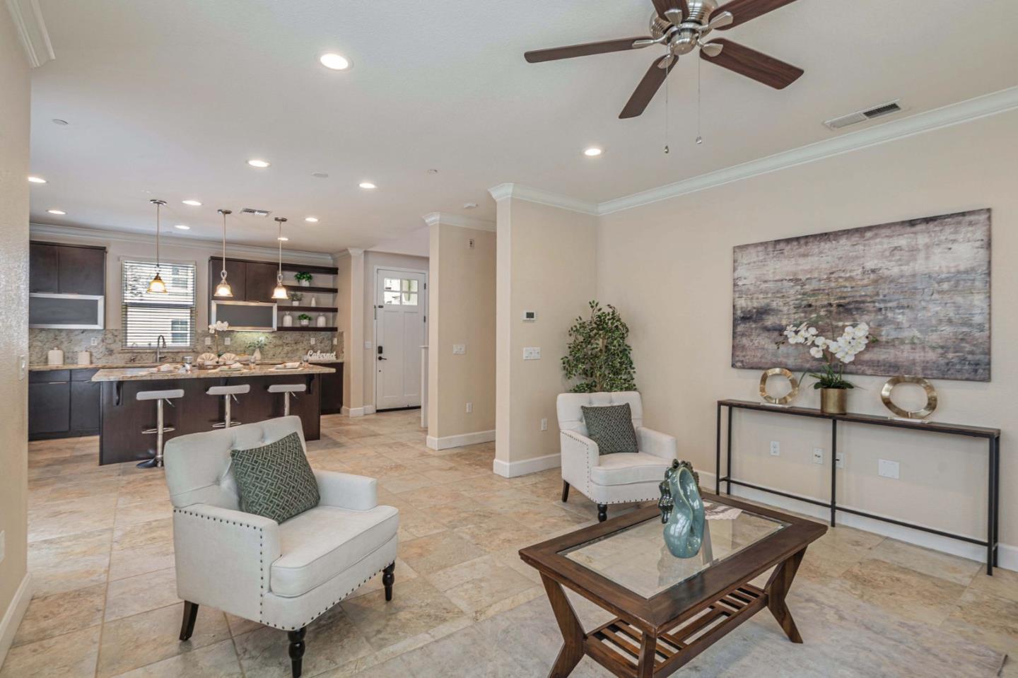 Detail Gallery Image 9 of 61 For 6083 Golden Vista Dr, San Jose,  CA 95123 - 3 Beds | 2/1 Baths