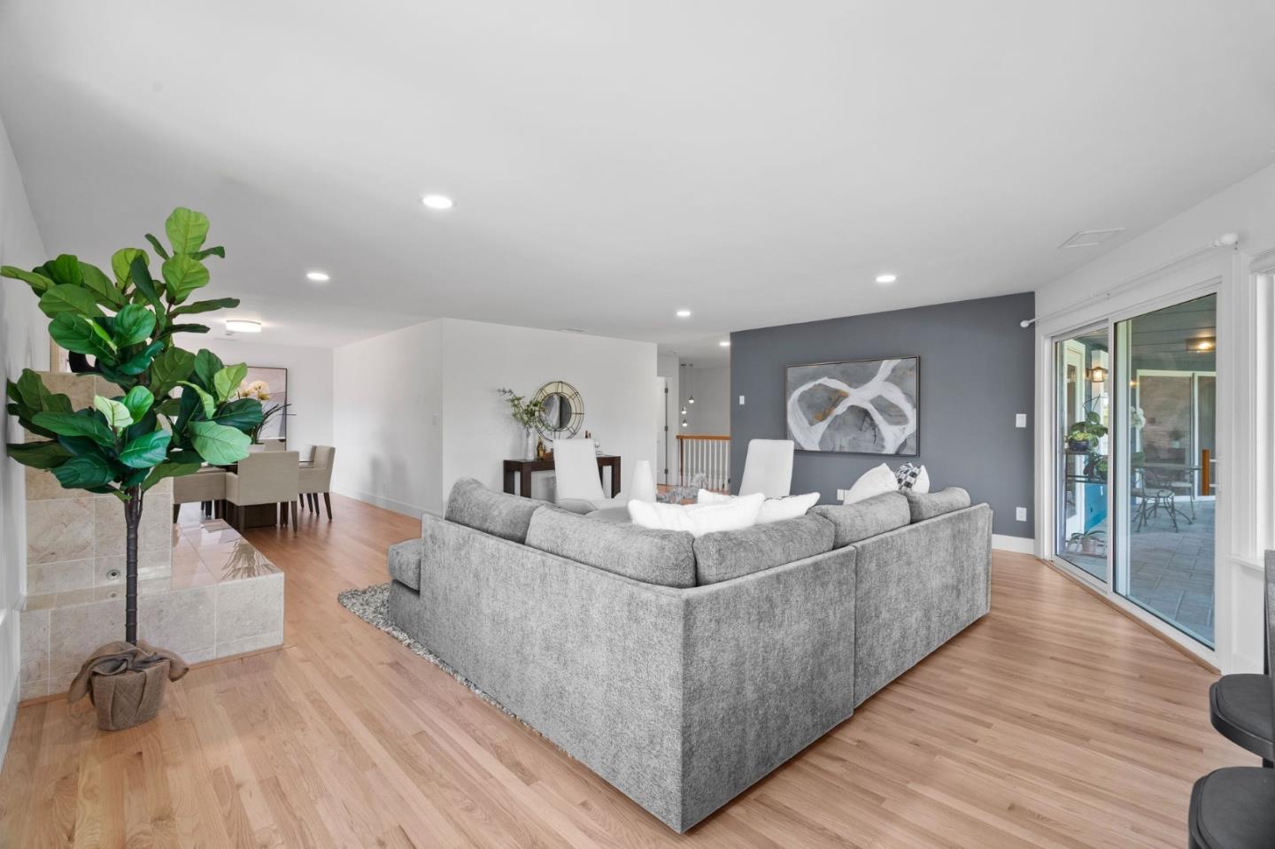 Detail Gallery Image 16 of 58 For 5957 Hosta Ln, San Jose,  CA 95124 - 4 Beds | 3/1 Baths