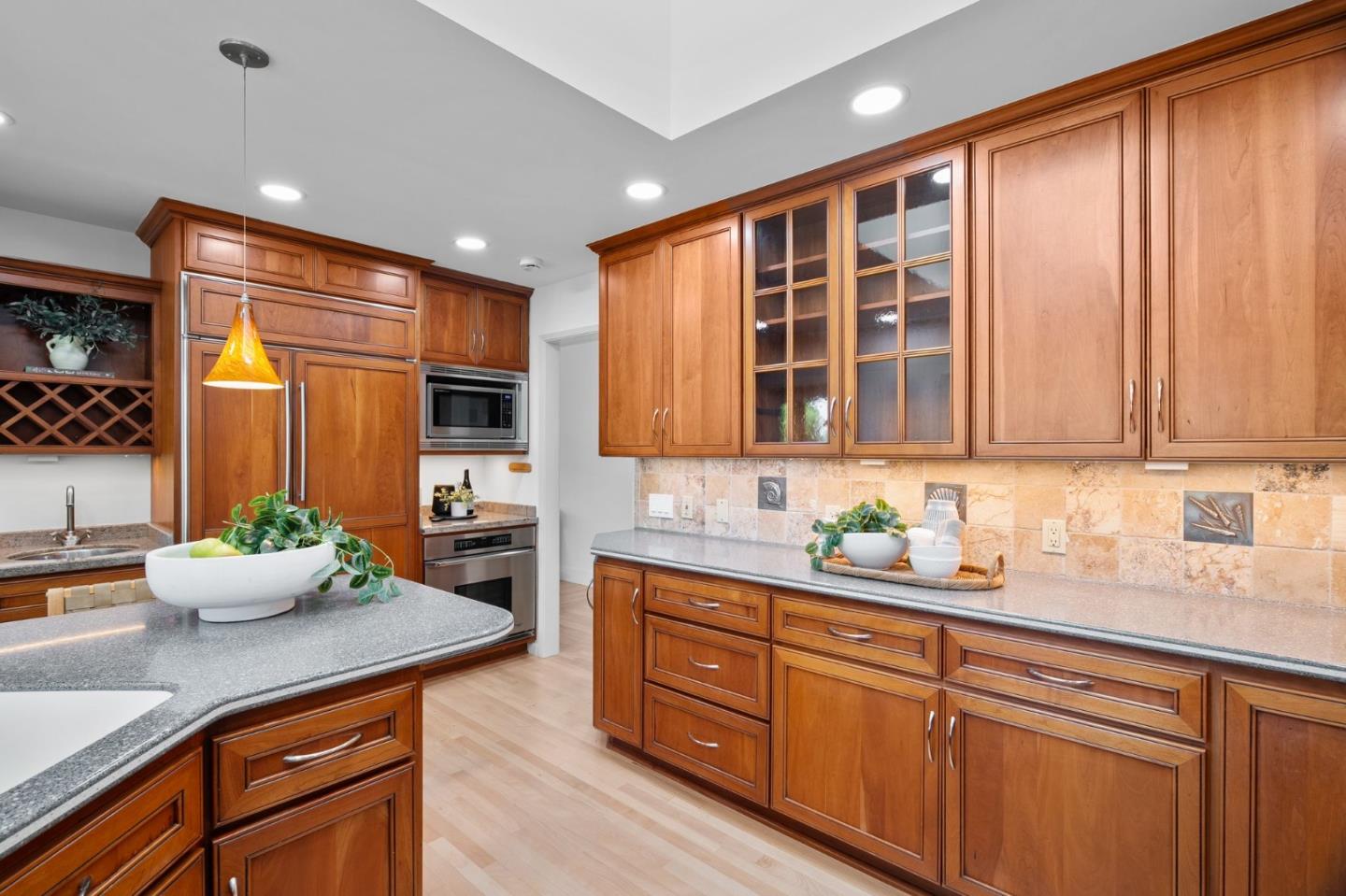 Detail Gallery Image 23 of 58 For 5957 Hosta Ln, San Jose,  CA 95124 - 4 Beds | 3/1 Baths