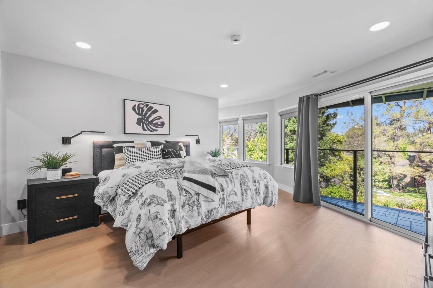 Detail Gallery Image 26 of 58 For 5957 Hosta Ln, San Jose,  CA 95124 - 4 Beds | 3/1 Baths