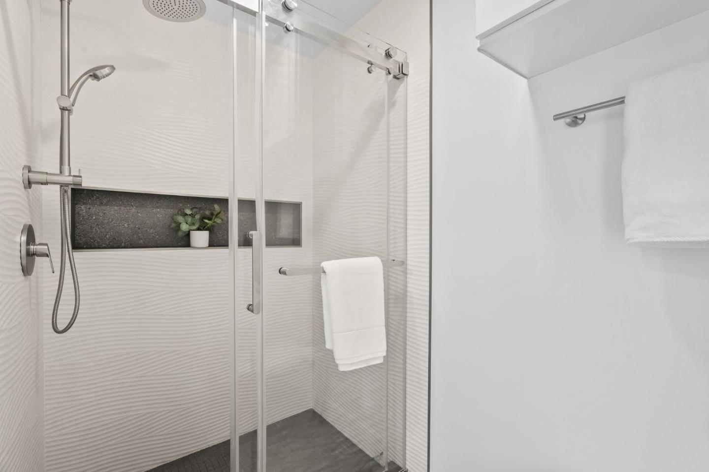 Detail Gallery Image 30 of 58 For 5957 Hosta Ln, San Jose,  CA 95124 - 4 Beds | 3/1 Baths