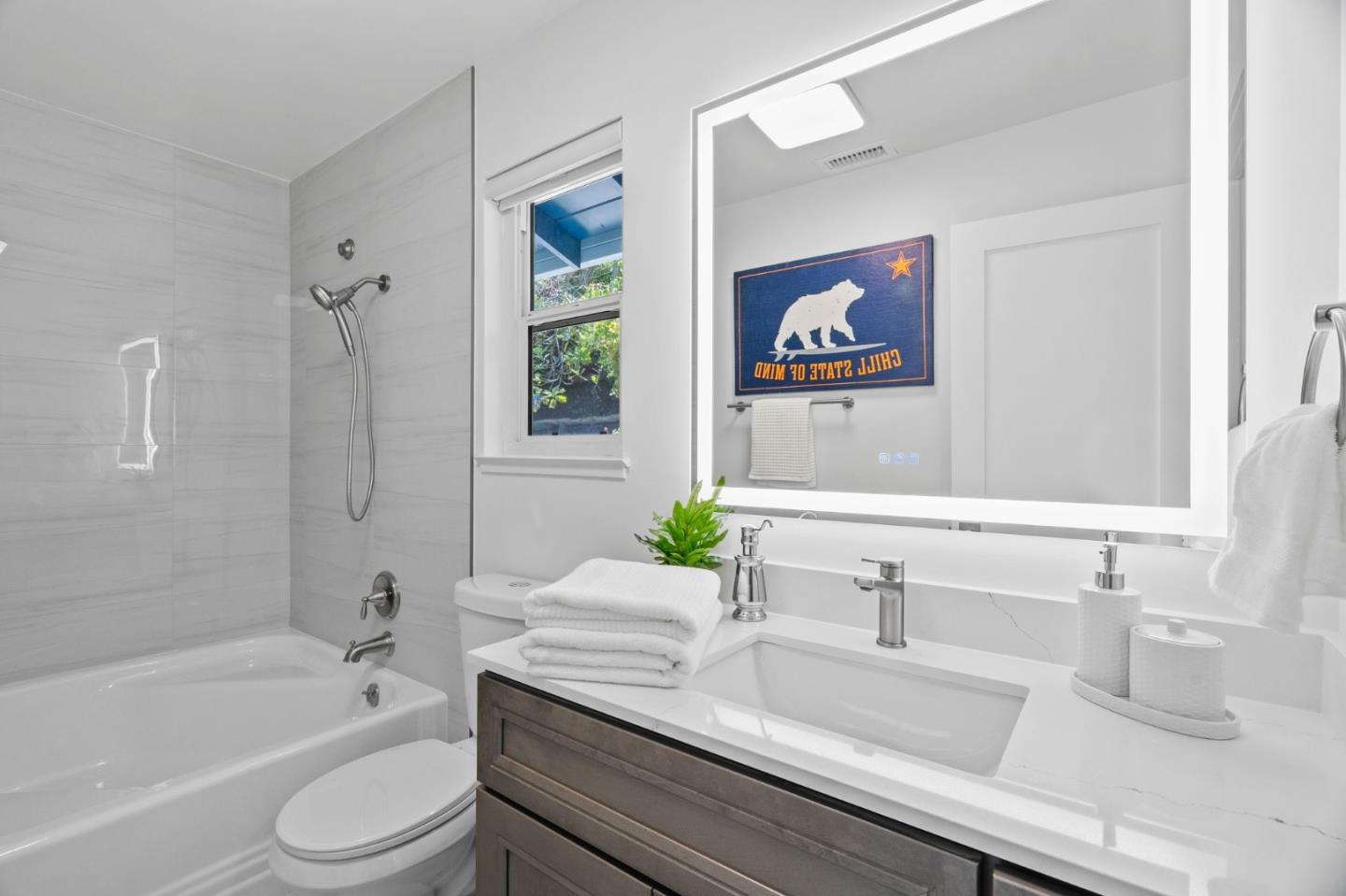 Detail Gallery Image 35 of 58 For 5957 Hosta Ln, San Jose,  CA 95124 - 4 Beds | 3/1 Baths