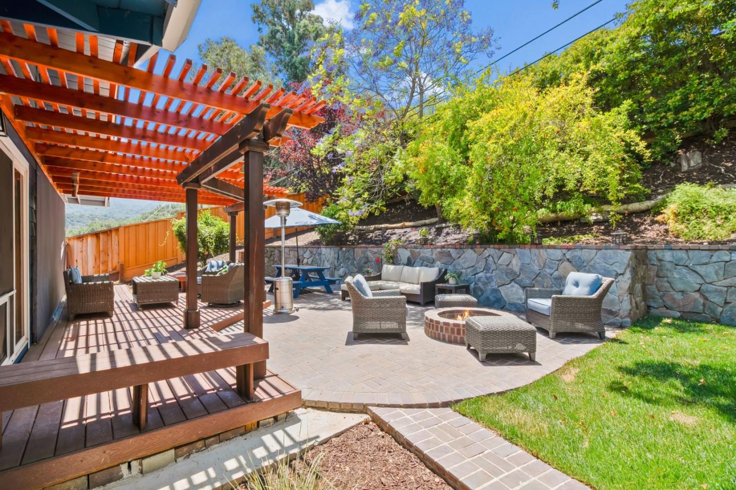 Detail Gallery Image 50 of 58 For 5957 Hosta Ln, San Jose,  CA 95124 - 4 Beds | 3/1 Baths