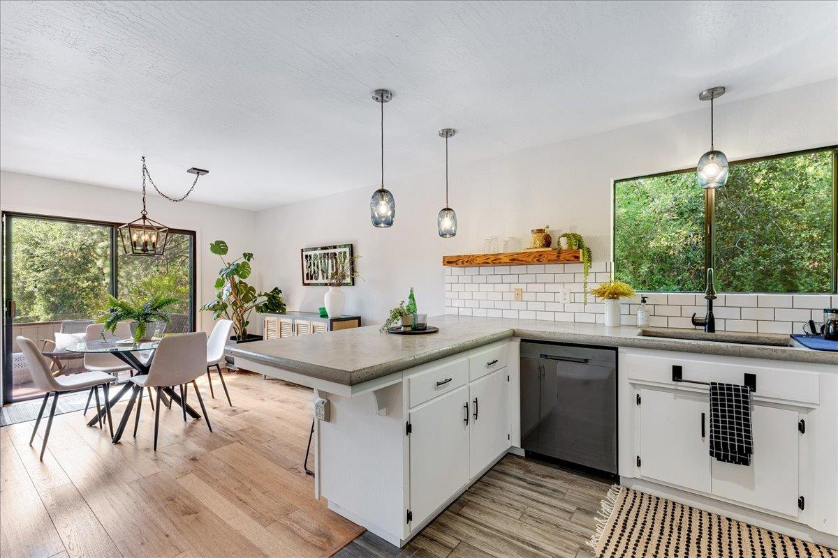Detail Gallery Image 9 of 32 For 641 Marion Ave, Ben Lomond,  CA 95005 - 3 Beds | 2 Baths