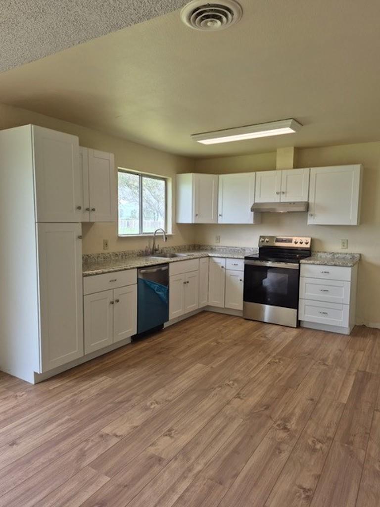 Detail Gallery Image 3 of 30 For 709-875 Tamarack St, Susanville,  CA 96130 - 3 Beds | 2 Baths