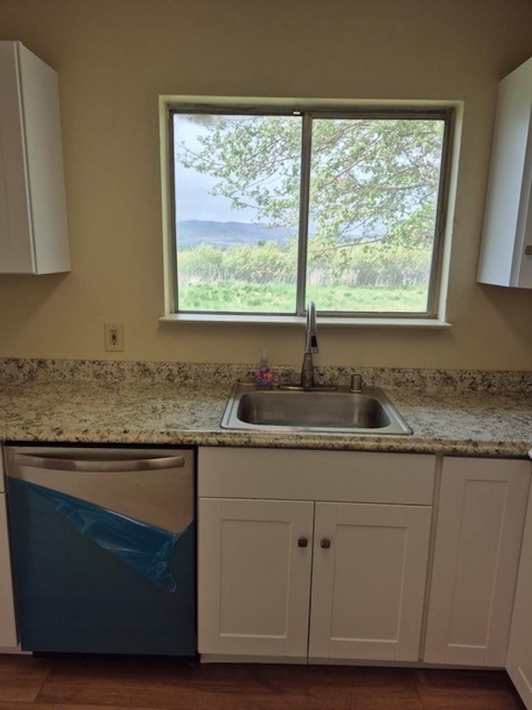 Detail Gallery Image 5 of 30 For 709-875 Tamarack St, Susanville,  CA 96130 - 3 Beds | 2 Baths