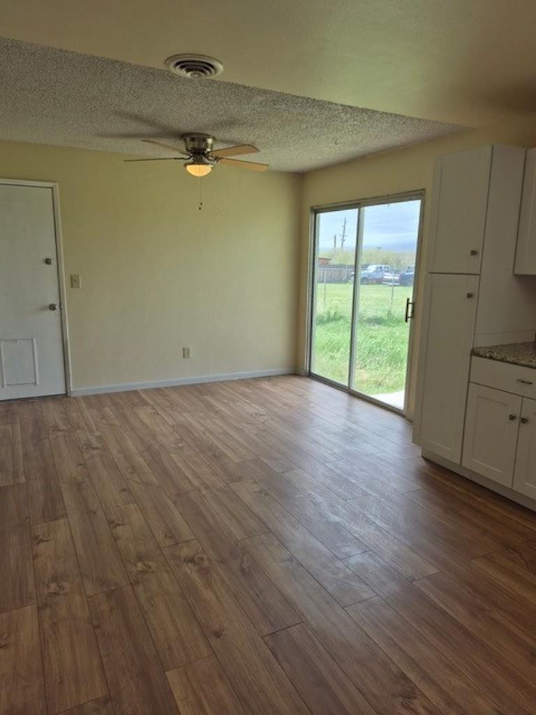 Detail Gallery Image 9 of 30 For 709-875 Tamarack St, Susanville,  CA 96130 - 3 Beds | 2 Baths