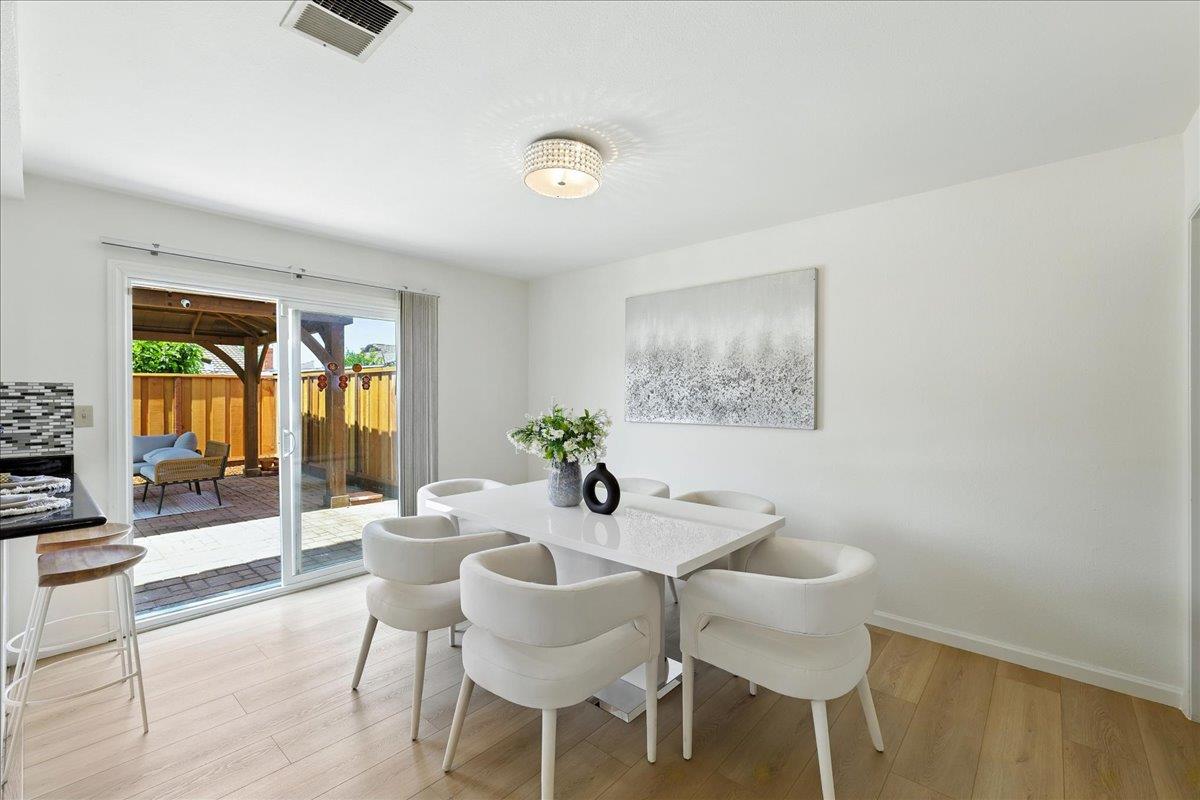 Detail Gallery Image 10 of 26 For 575 Rough and Ready Rd, San Jose,  CA 95133 - 4 Beds | 2/1 Baths