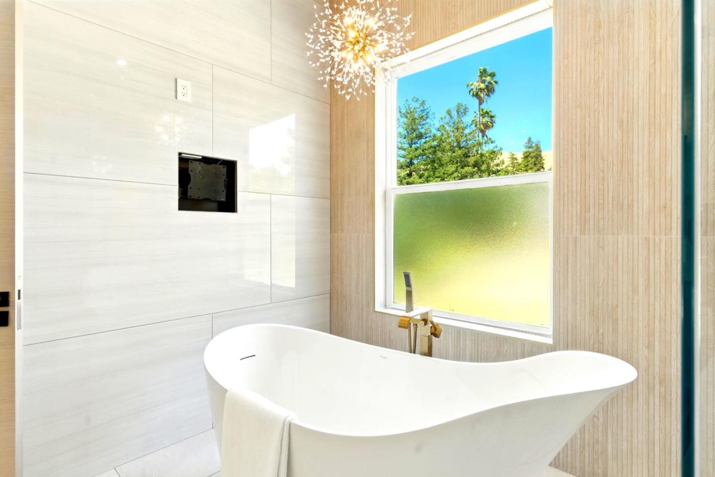 Detail Gallery Image 33 of 61 For 138 Telles Ln, Fremont,  CA 94539 - 6 Beds | 4/1 Baths
