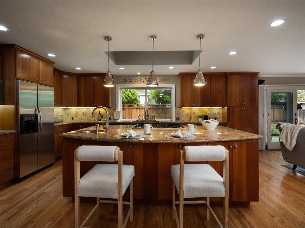 Detail Gallery Image 12 of 35 For 1128 Allston Ct, San Jose,  CA 95120 - 5 Beds | 2/1 Baths