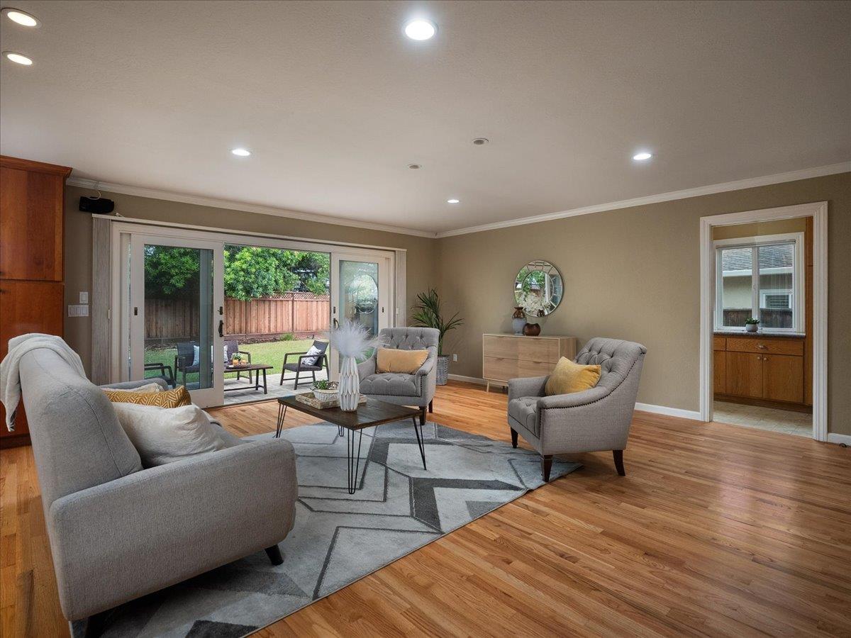 Detail Gallery Image 14 of 35 For 1128 Allston Ct, San Jose,  CA 95120 - 5 Beds | 2/1 Baths
