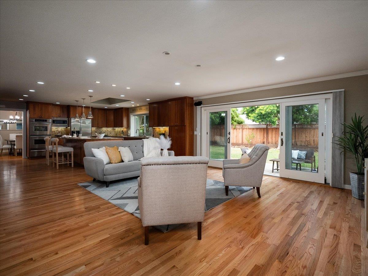 Detail Gallery Image 15 of 35 For 1128 Allston Ct, San Jose,  CA 95120 - 5 Beds | 2/1 Baths