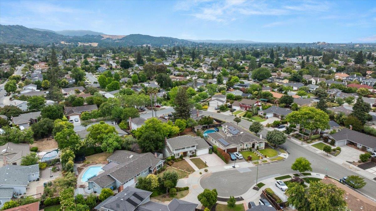 Detail Gallery Image 2 of 35 For 1128 Allston Ct, San Jose,  CA 95120 - 5 Beds | 2/1 Baths