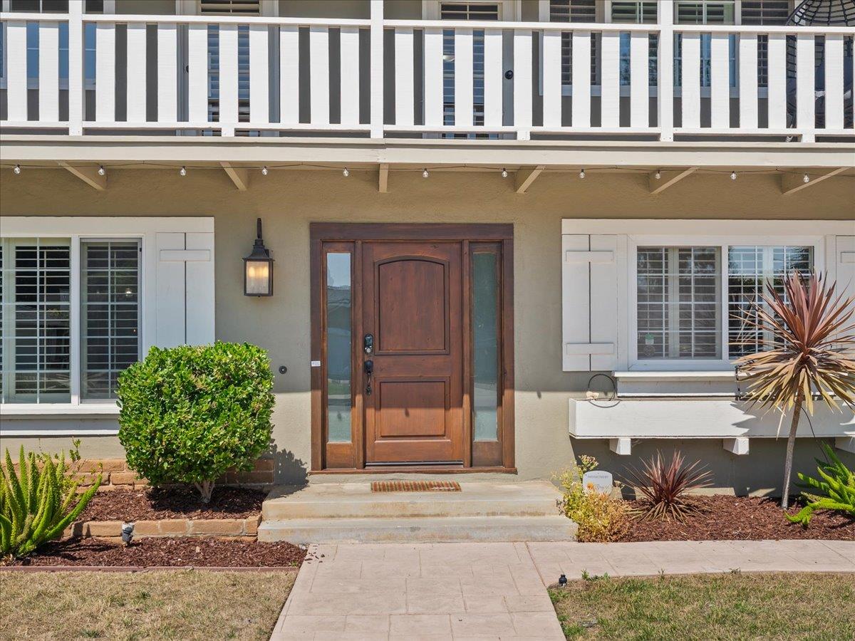 Detail Gallery Image 5 of 35 For 1128 Allston Ct, San Jose,  CA 95120 - 5 Beds | 2/1 Baths