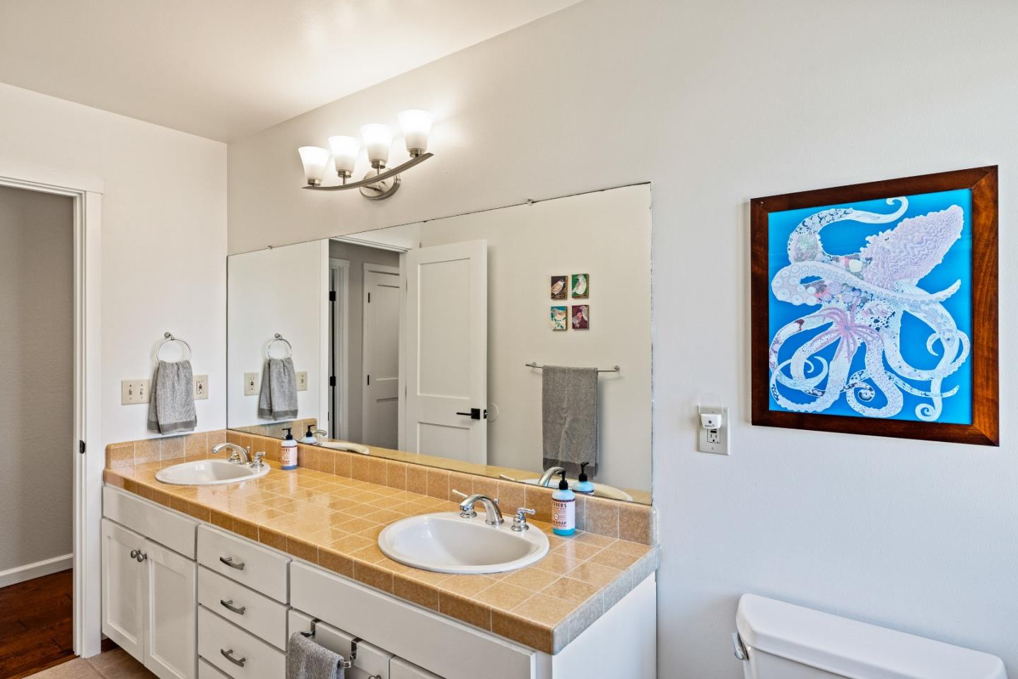 Detail Gallery Image 21 of 56 For 128 Hammond Rd, Monterey,  CA 93940 - 4 Beds | 3/1 Baths