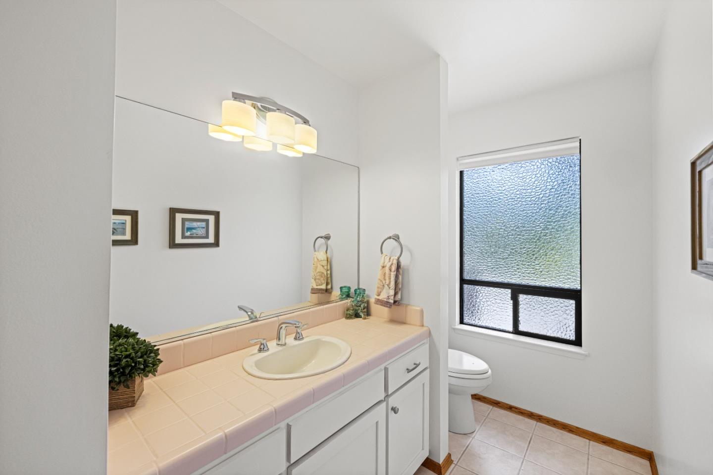 Detail Gallery Image 25 of 56 For 128 Hammond Rd, Monterey,  CA 93940 - 4 Beds | 3/1 Baths