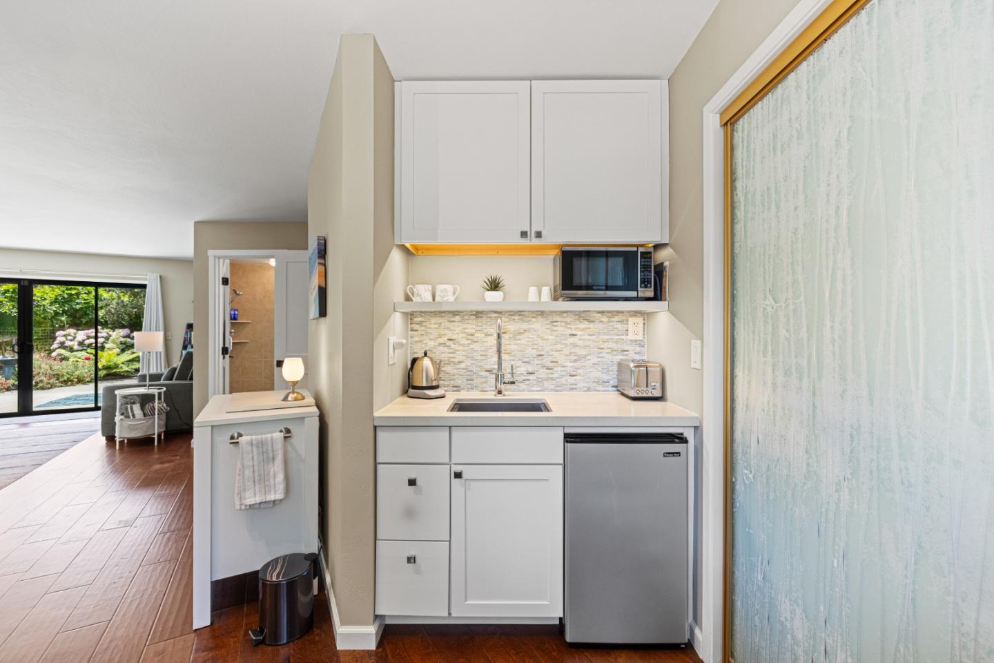 Detail Gallery Image 30 of 56 For 128 Hammond Rd, Monterey,  CA 93940 - 4 Beds | 3/1 Baths