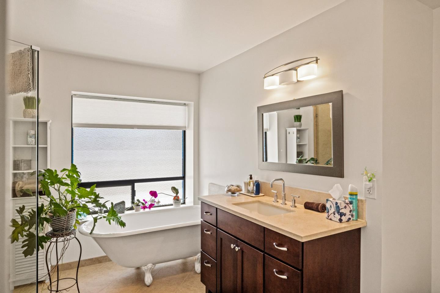 Detail Gallery Image 34 of 56 For 128 Hammond Rd, Monterey,  CA 93940 - 4 Beds | 3/1 Baths