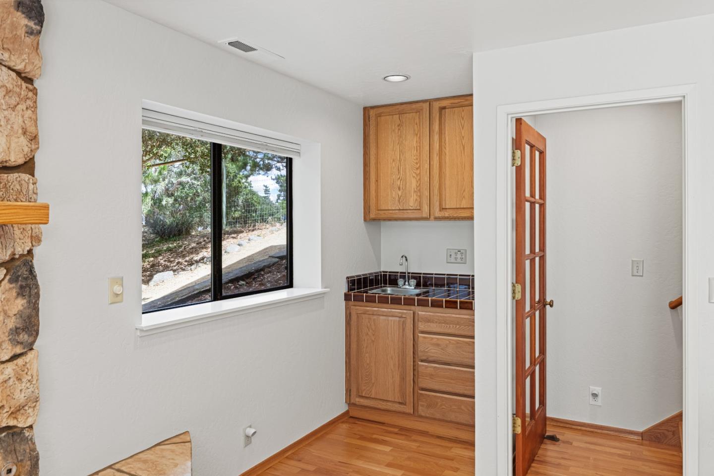 Detail Gallery Image 39 of 56 For 128 Hammond Rd, Monterey,  CA 93940 - 4 Beds | 3/1 Baths
