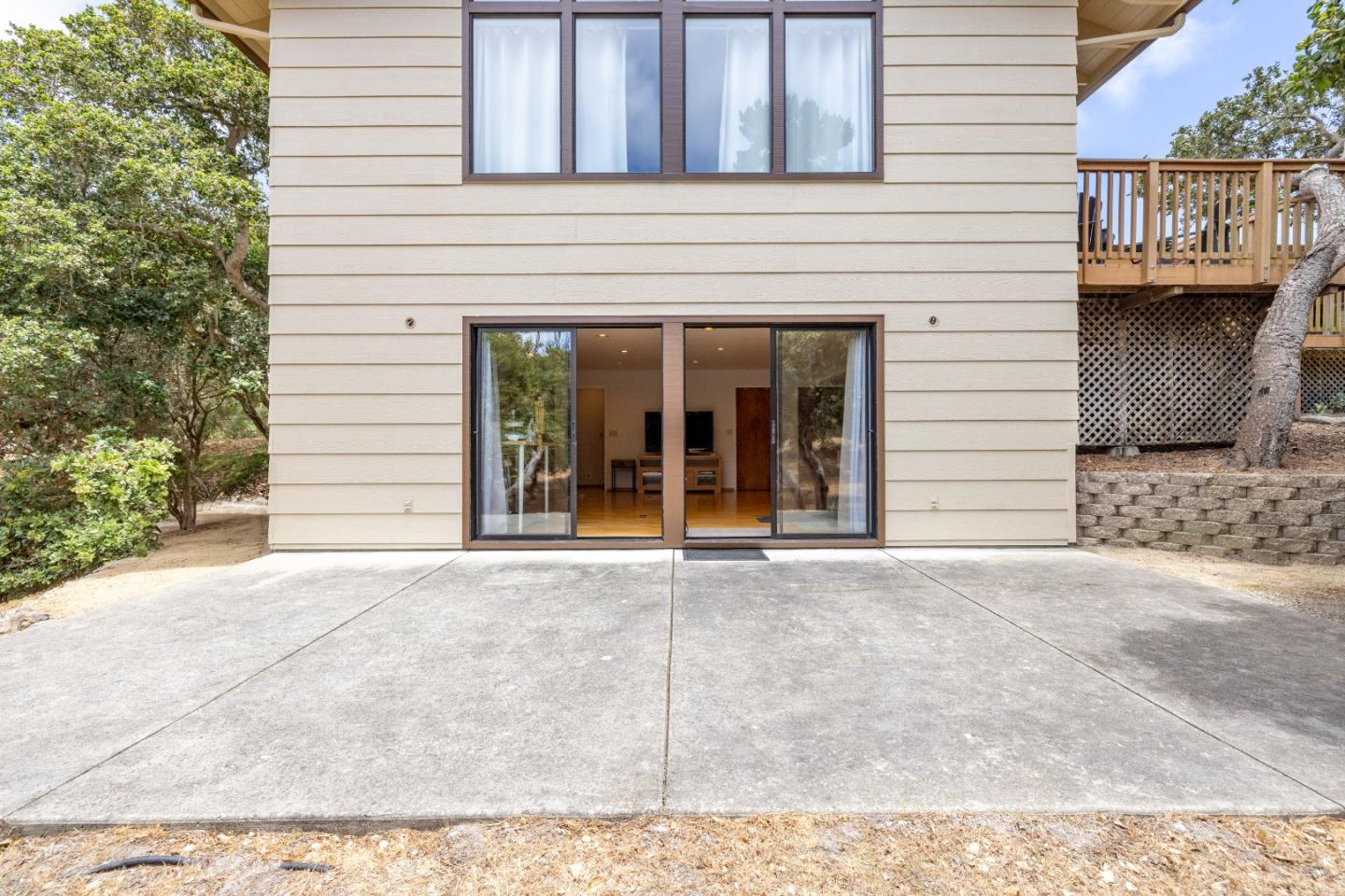 Detail Gallery Image 40 of 56 For 128 Hammond Rd, Monterey,  CA 93940 - 4 Beds | 3/1 Baths