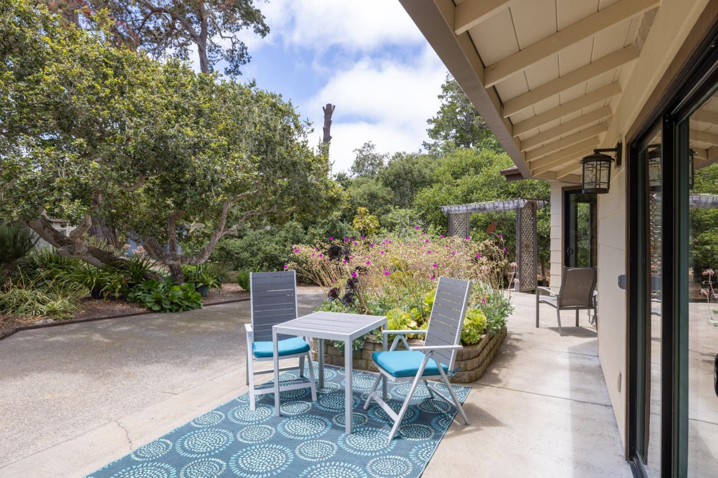 Detail Gallery Image 45 of 56 For 128 Hammond Rd, Monterey,  CA 93940 - 4 Beds | 3/1 Baths