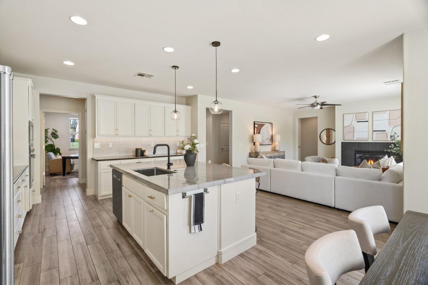 Detail Gallery Image 11 of 50 For 475 Bel Air Way, Morgan Hill,  CA 95037 - 4 Beds | 3/1 Baths