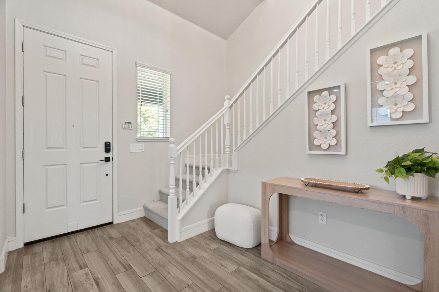 Detail Gallery Image 4 of 50 For 475 Bel Air Way, Morgan Hill,  CA 95037 - 4 Beds | 3/1 Baths