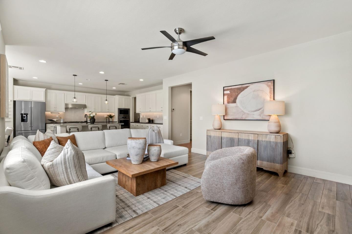 Detail Gallery Image 8 of 50 For 475 Bel Air Way, Morgan Hill,  CA 95037 - 4 Beds | 3/1 Baths