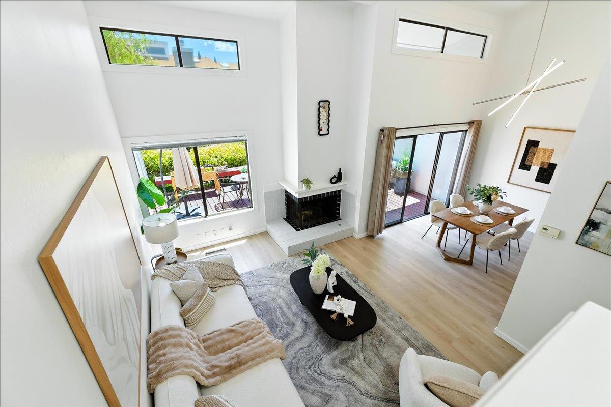 Detail Gallery Image 11 of 49 For 3383 Los Prados St, San Mateo,  CA 94403 - 2 Beds | 2 Baths