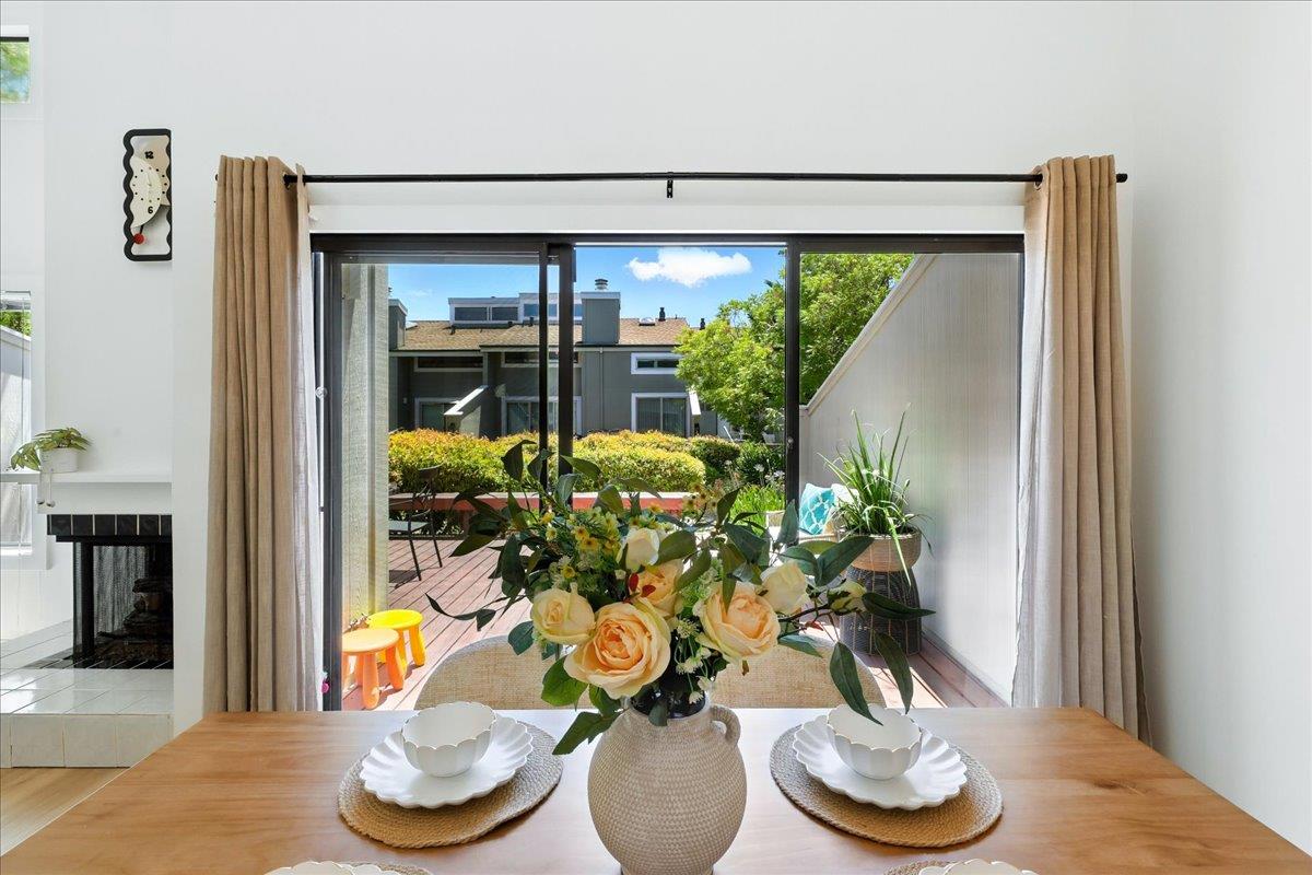 Detail Gallery Image 17 of 49 For 3383 Los Prados St, San Mateo,  CA 94403 - 2 Beds | 2 Baths