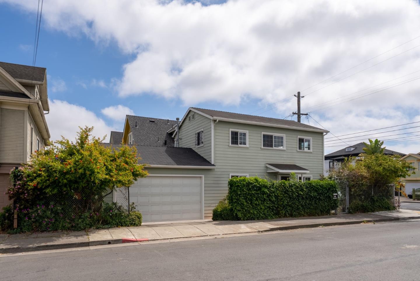Detail Gallery Image 3 of 31 For 2930 Magnolia St, Emeryville,  CA 94608 - 1 Beds | 1/1 Baths