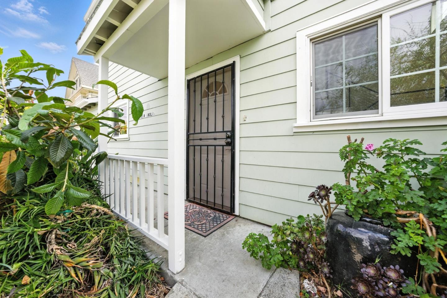 Detail Gallery Image 4 of 31 For 2930 Magnolia St, Emeryville,  CA 94608 - 1 Beds | 1/1 Baths