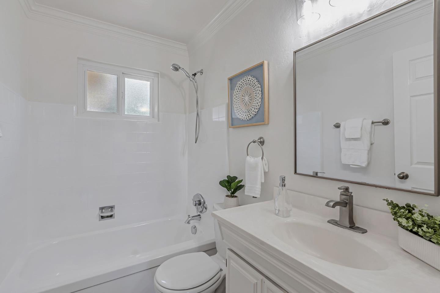 Detail Gallery Image 15 of 19 For 5284 Herbert Dr, San Jose,  CA 95124 - 3 Beds | 2 Baths