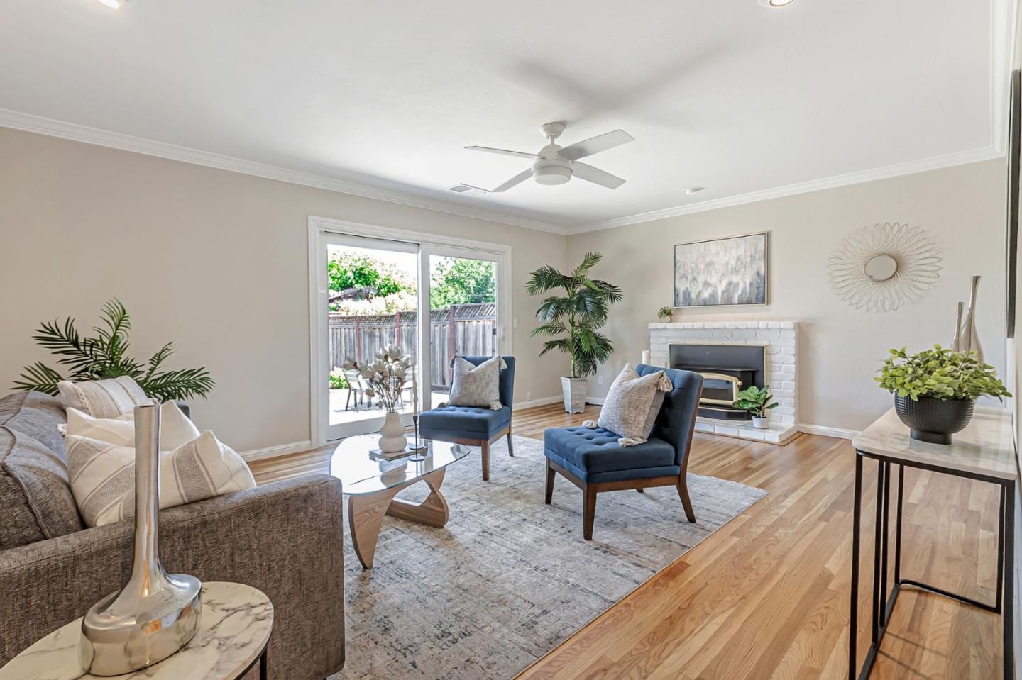 Detail Gallery Image 4 of 19 For 5284 Herbert Dr, San Jose,  CA 95124 - 3 Beds | 2 Baths