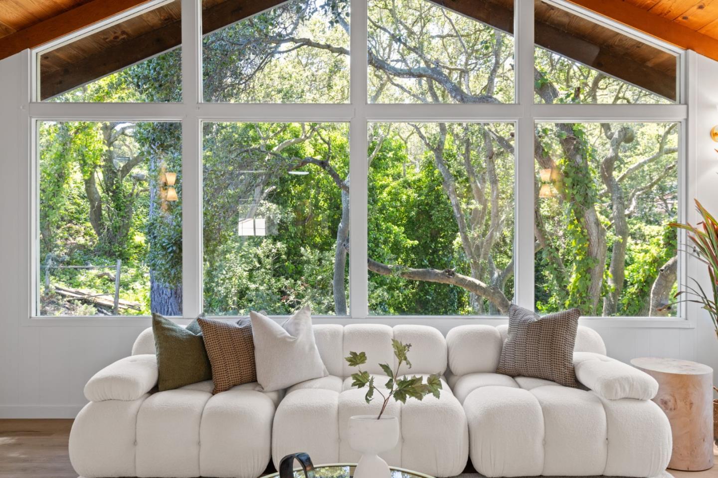 Detail Gallery Image 19 of 36 For 740 Barcelona, Millbrae,  CA 94030 - 4 Beds | 2 Baths