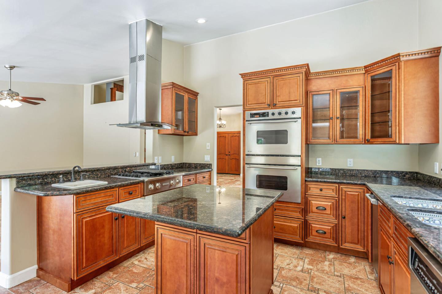 Detail Gallery Image 14 of 48 For 60 Toyon Way, Carmel Valley,  CA 93924 - 3 Beds | 3 Baths