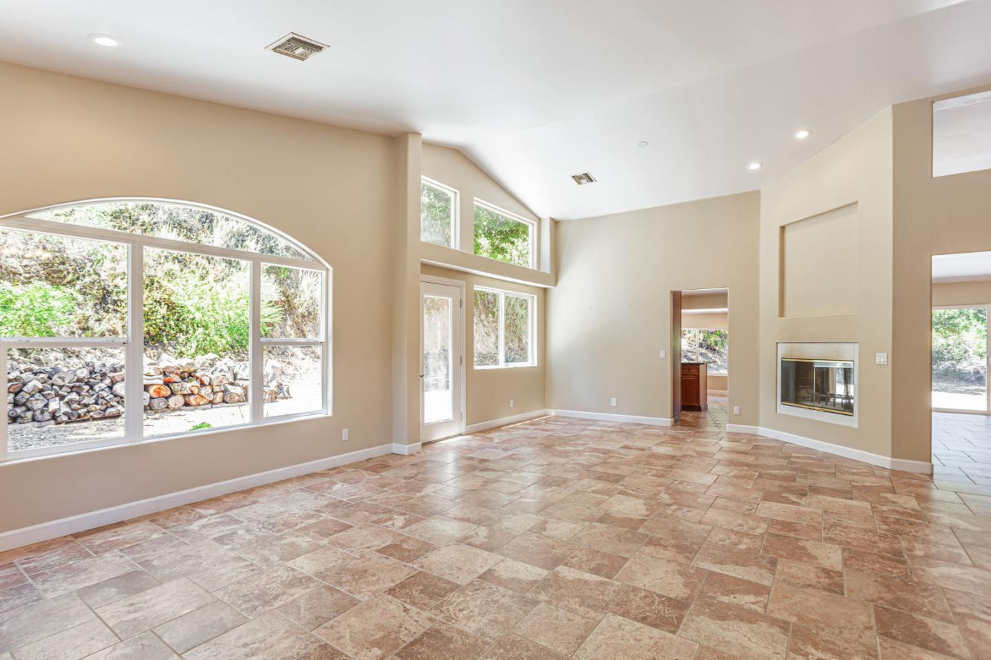 Detail Gallery Image 7 of 48 For 60 Toyon Way, Carmel Valley,  CA 93924 - 3 Beds | 3 Baths