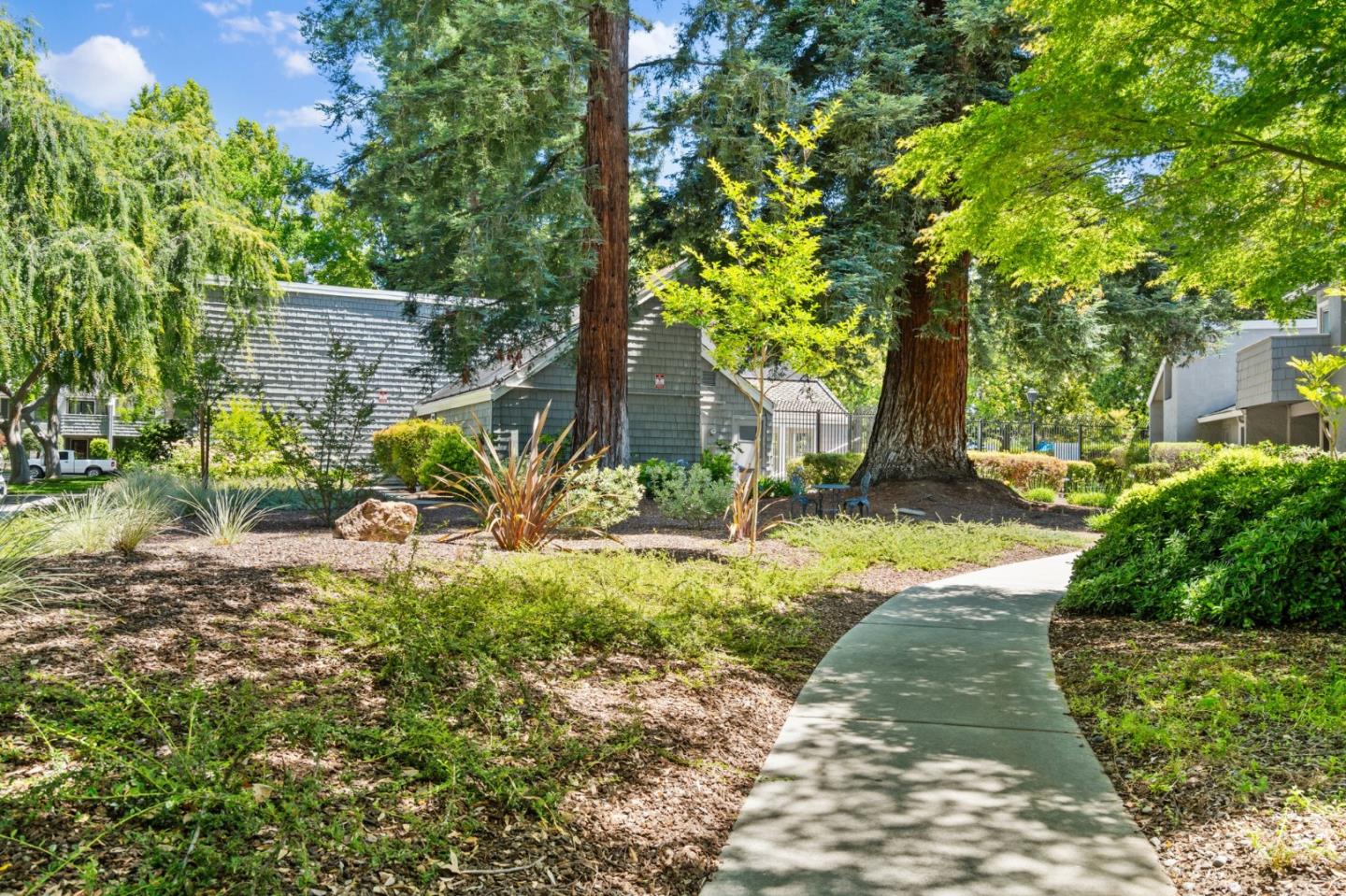 Detail Gallery Image 41 of 48 For 1036 Cumberland Pl, San Jose,  CA 95125 - 2 Beds | 2 Baths